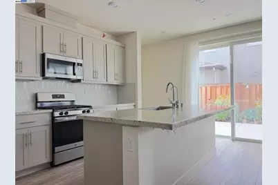 2151 Daimler St, Lathrop, CA 95330 - Photo 7