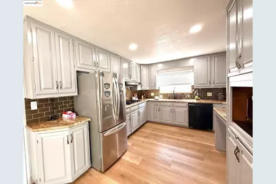 17453 Via Valencia, San Lorenzo, CA 94580 - Photo 9