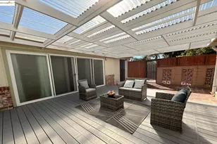 17453 Via Valencia, San Lorenzo, CA 94580 - Photo 23