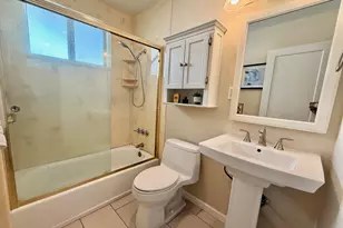 17453 Via Valencia, San Lorenzo, CA 94580 - Photo 15