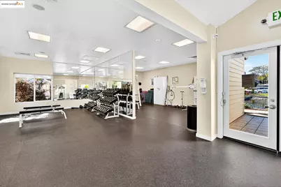 162 Lakeshore Ct, Richmond, CA 94804 - Photo 37