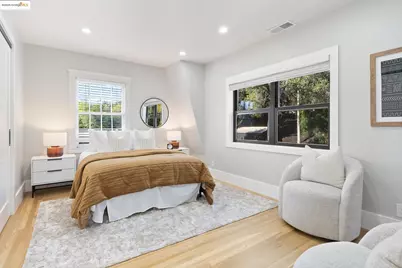 786 Trestle Glen Road, Oakland, CA 94610 - Photo 29