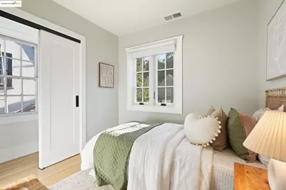 786 Trestle Glen Road, Oakland, CA 94610 - Photo 37
