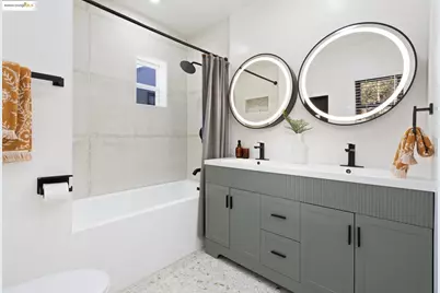 786 Trestle Glen Road, Oakland, CA 94610 - Photo 31