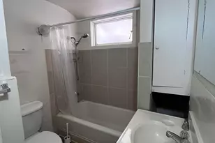 699 33rd St, Oakland, CA 94609 - Photo 9