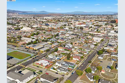 261 13th St, Richmond, CA 94804 - Photo 35