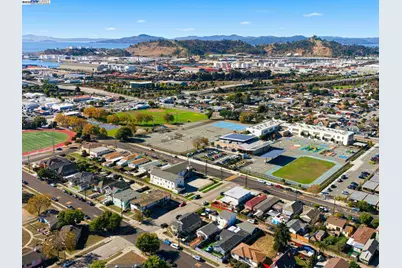 261 13th St, Richmond, CA 94804 - Photo 37