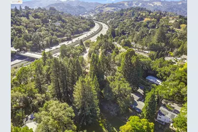 7 Saint Stephens Dr, Orinda, CA 94563 - Photo 25
