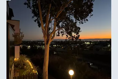 21109 Gary Dr #206, Hayward, CA 94546 - Photo 5