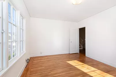 7601 Holly Street, Oakland, CA 94621 - Photo 35