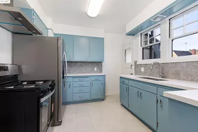 7601 Holly Street, Oakland, CA 94621 - Photo 27