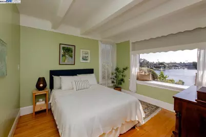 2000 Clinton Ave, Alameda, CA 94501 - Photo 23