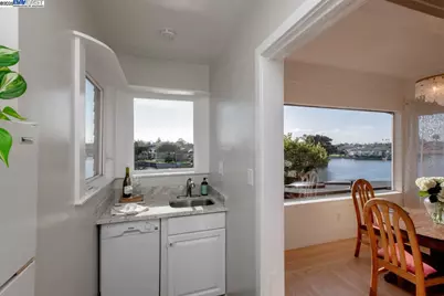 2000 Clinton Ave, Alameda, CA 94501 - Photo 19