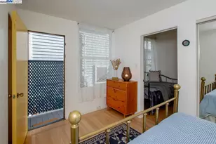 2000 Clinton Ave, Alameda, CA 94501 - Photo 25