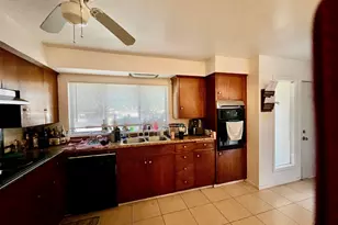 7241 Milford St, Sacramento, CA 95822 - Photo 3