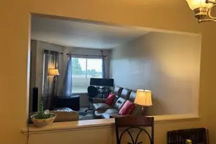 20917 Locust Unit E, Hayward, CA 94541 - Photo 3