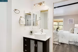 1722 Villa Way, Walnut Creek, CA 94595 - Photo 11