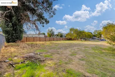 64 Bella Monte Ave, Bay Point, CA 94565 - Photo 11