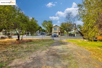 64 Bella Monte Ave, Bay Point, CA 94565 - Photo 9