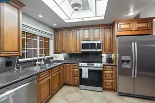 4962 Shadowfalls Dr, Martinez, CA 94553 - Photo 13