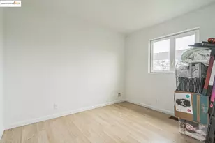 874 Pine St, Oakland, CA 94607 - Photo 27