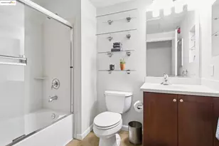 6466 Hollis St, Emeryville, CA 94608 - Photo 11