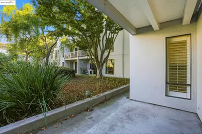 2 Admiral Drive #B276, Emeryville, CA 94608 - Photo 37