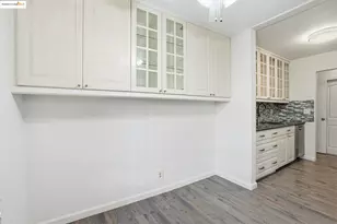 2 Admiral Dr, Emeryville, CA 94608 - Photo 23