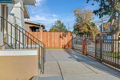 2027 83rd Ave, Oakland, CA 94621 - Photo 49
