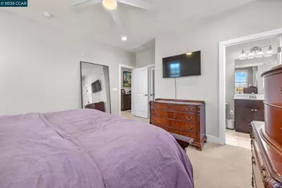 702 Jetty Dr, Richmond, CA 94804 - Photo 19