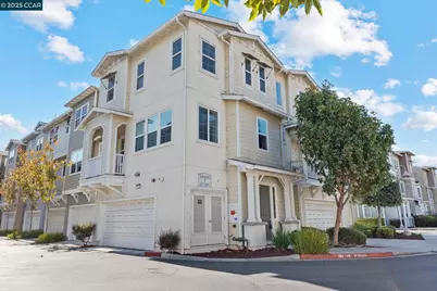 702 Jetty Dr, Richmond, CA 94804 - Photo 1