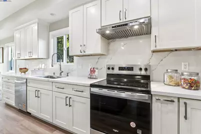 265 Berry Avenue, Hayward, CA 94544 - Photo 21