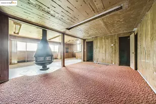 11201 Lochard St, Oakland, CA 94605 - Photo 31