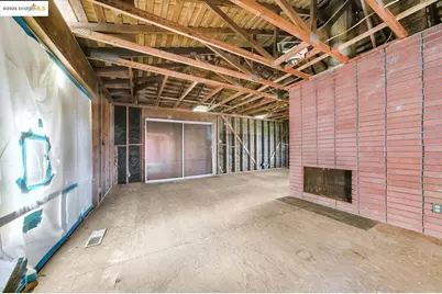 11201 Lochard Street, Oakland, CA 94605 - Photo 11