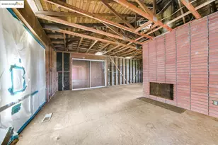 11201 Lochard St, Oakland, CA 94605 - Photo 11