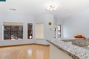 813 47th Ave, San Francisco, CA 94121 - Photo 3