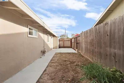 2353 Georgia Ave, Stockton, CA 95206 - Photo 25