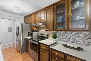 26953 Hayward Blvd, Hayward, CA 94542 - Photo 7