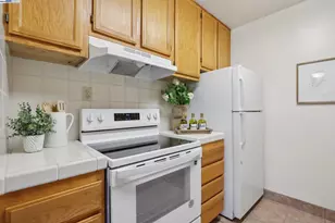 2720 Oak Rd, Walnut Creek, CA 94597 - Photo 11