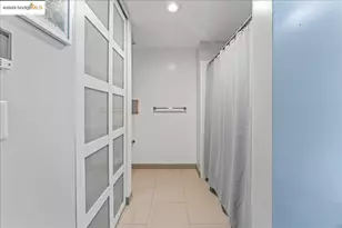 1201 Pine St, Oakland, CA 94607 - Photo 7