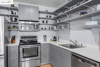 1201 Pine St #354, Oakland, CA 94607 - Photo 19