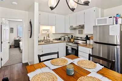 1512 Mozart St, Alameda, CA 94501 - Photo 9
