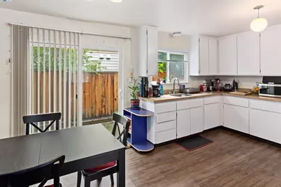 1512 Mozart St, Alameda, CA 94501 - Photo 15