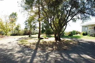 3710 Lakeview Dr, Shingle Springs, CA 95682 - Photo 17