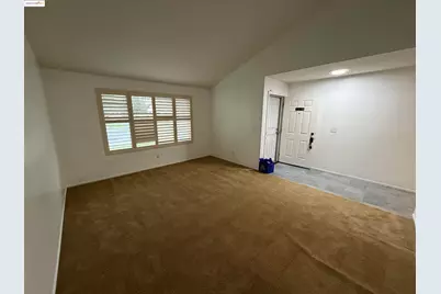 2208 Hamlin Dr, Antioch, CA 94509 - Photo 3