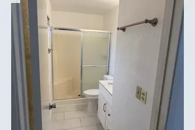 2208 Hamlin Dr, Antioch, CA 94509 - Photo 17