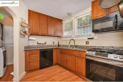 589 5th St, Richmond, CA 94801 - Photo 11