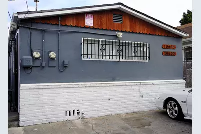 10600 Pippin St, Oakland, CA 94603 - Photo 1