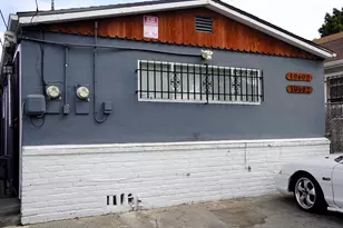 10600 Pippin St, Oakland, CA 94603 - Photo 1