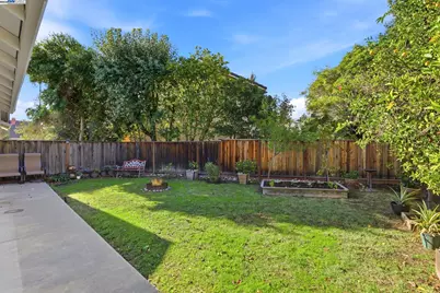 240 Carmelita Pl, Fremont, CA 94539 - Photo 33